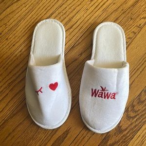 Wawa Branded Slippers NWOT